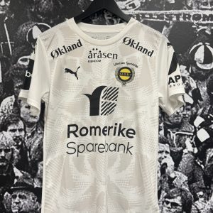 Tredjedrakt 2026